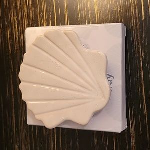 Ceramic Seashell Tray New in Box
